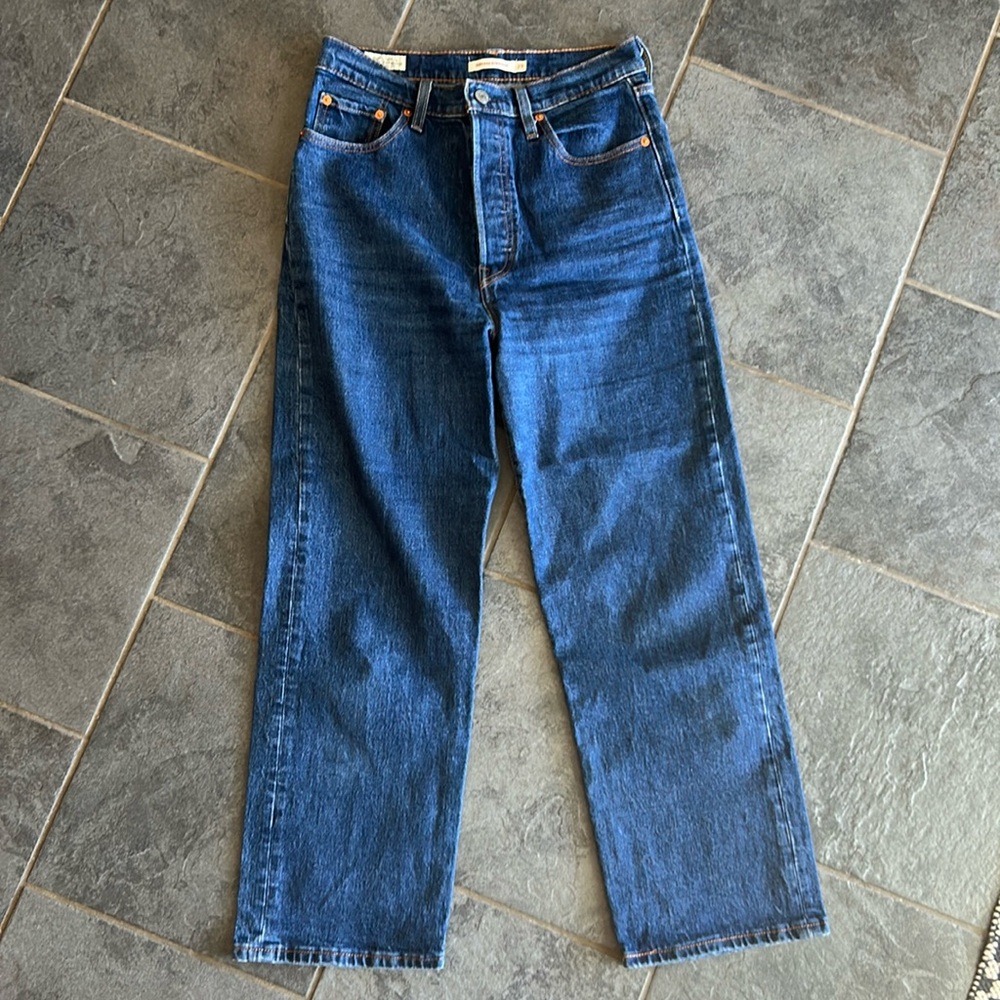 Levi’s Ribcage Straight Jean